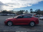 2018 Kia Optima S Red vin: 5XXGT4L39JG235922