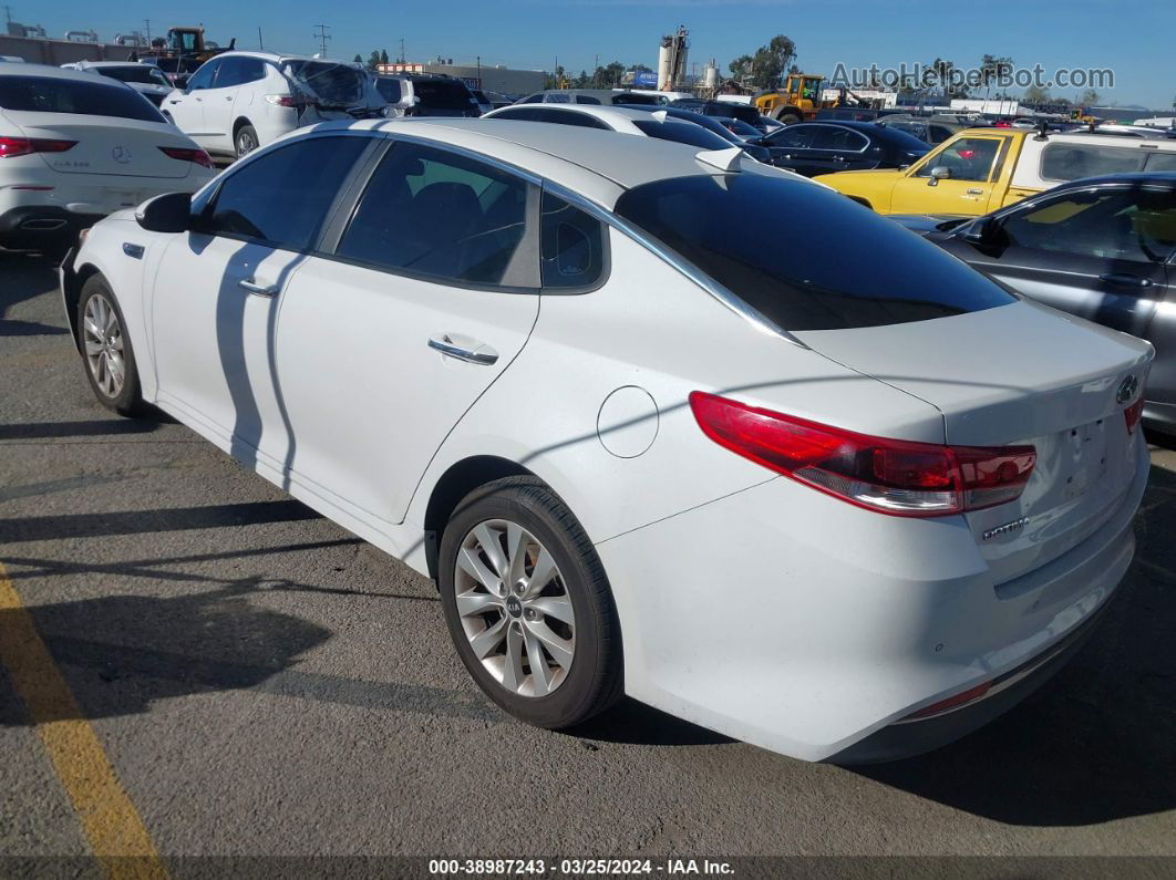 2018 Kia Optima Lx White vin: 5XXGT4L39JG251487