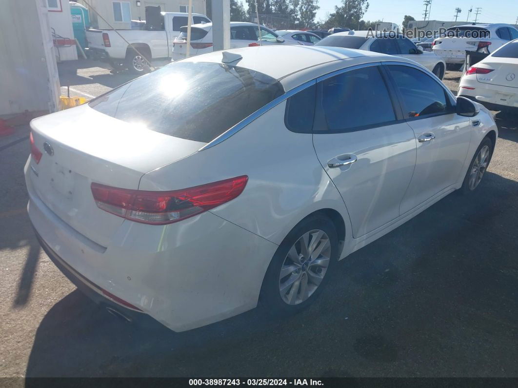 2018 Kia Optima Lx White vin: 5XXGT4L39JG251487