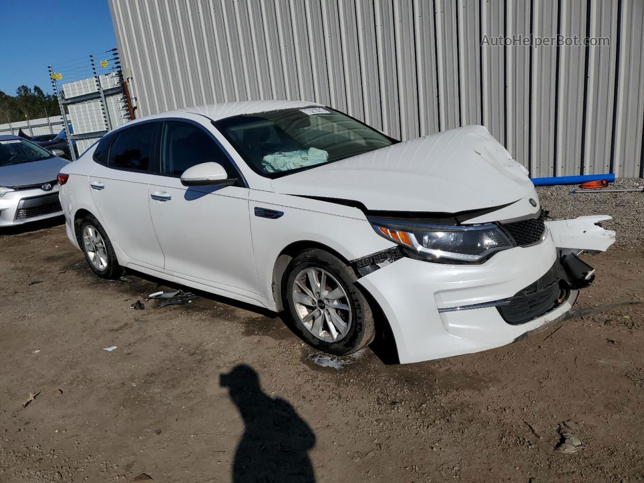 2016 Kia Optima Lx White vin: 5XXGT4L3XGG028786