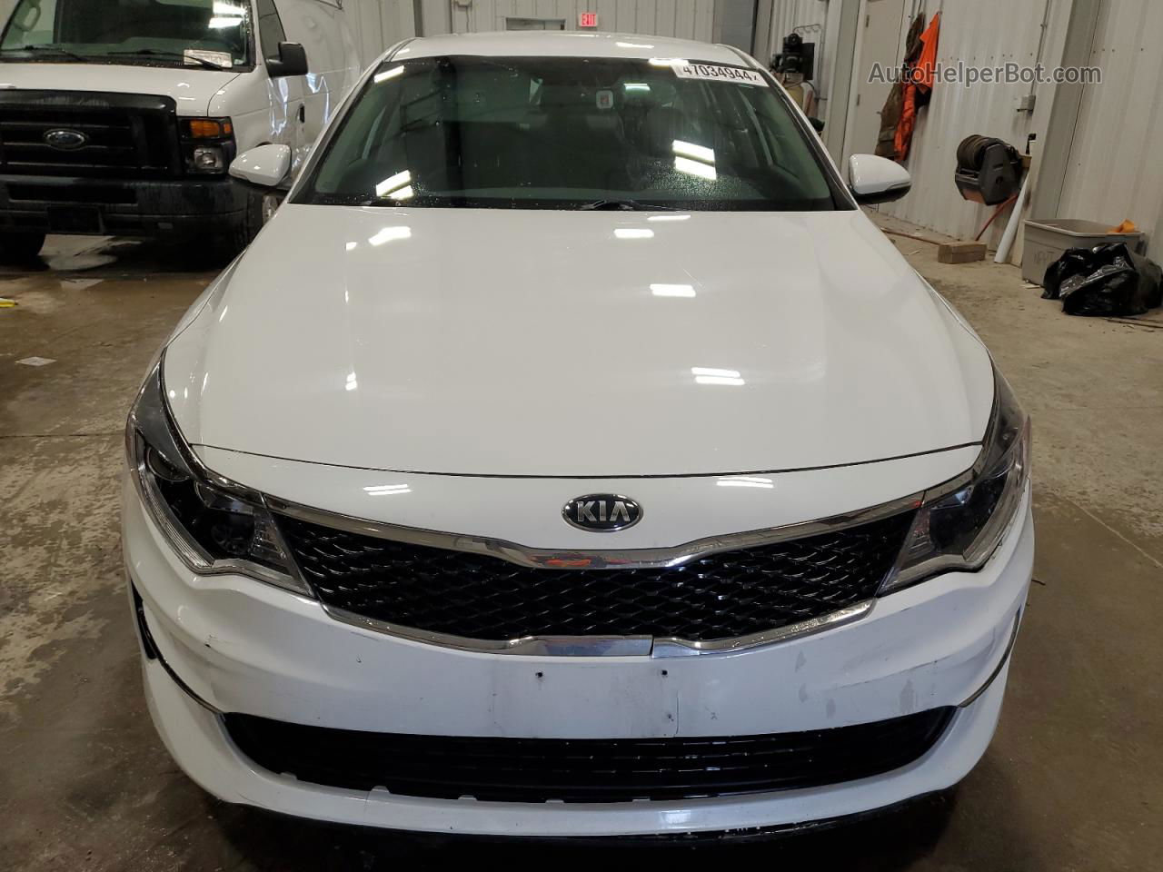 2017 Kia Optima Lx White vin: 5XXGT4L3XHG128954