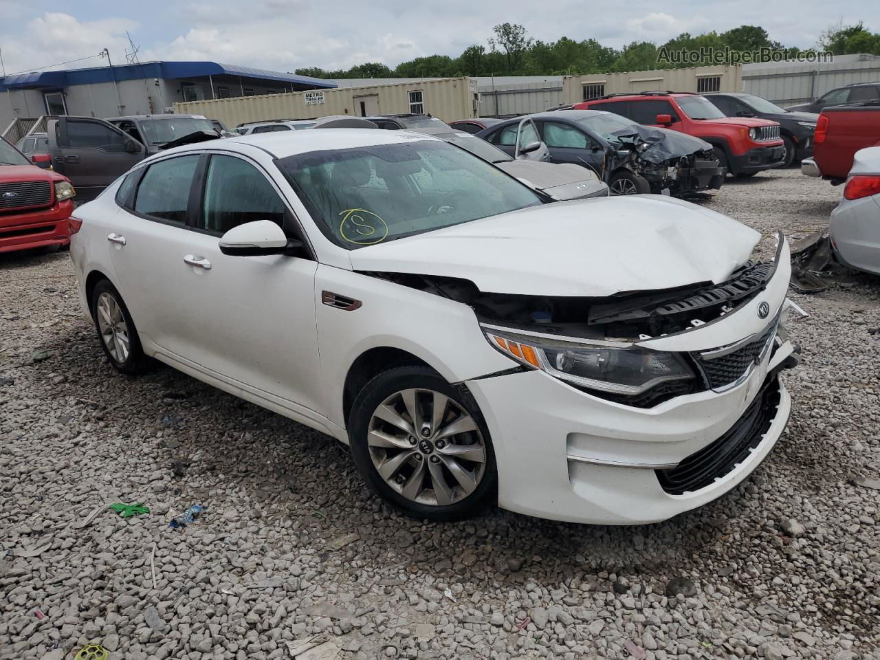 2017 Kia Optima Lx White vin: 5XXGT4L3XHG133040