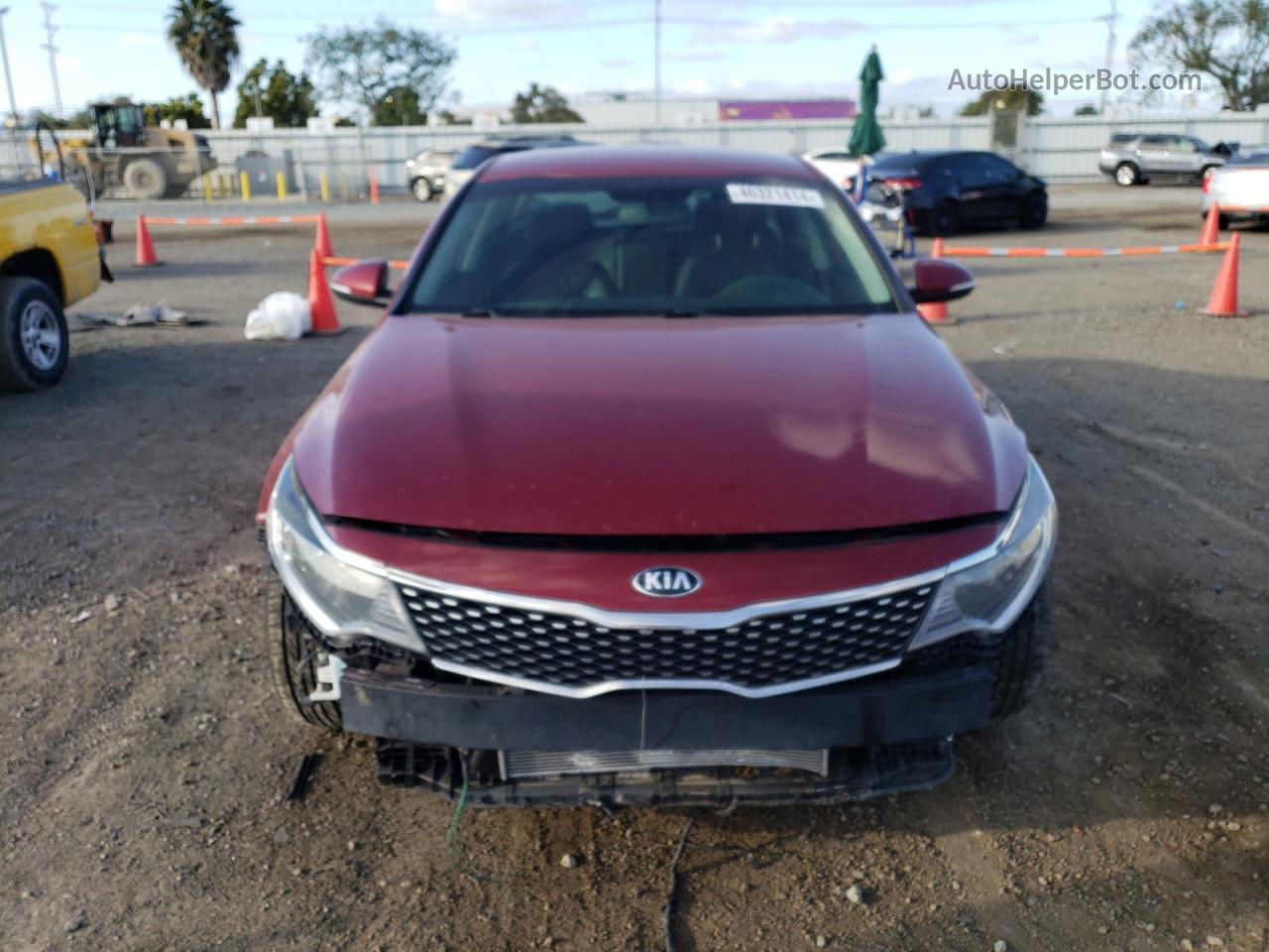 2018 Kia Optima Lx Red vin: 5XXGT4L3XJG215825