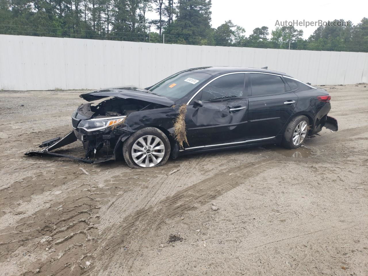 2018 Kia Optima Lx Black vin: 5XXGT4L3XJG242023