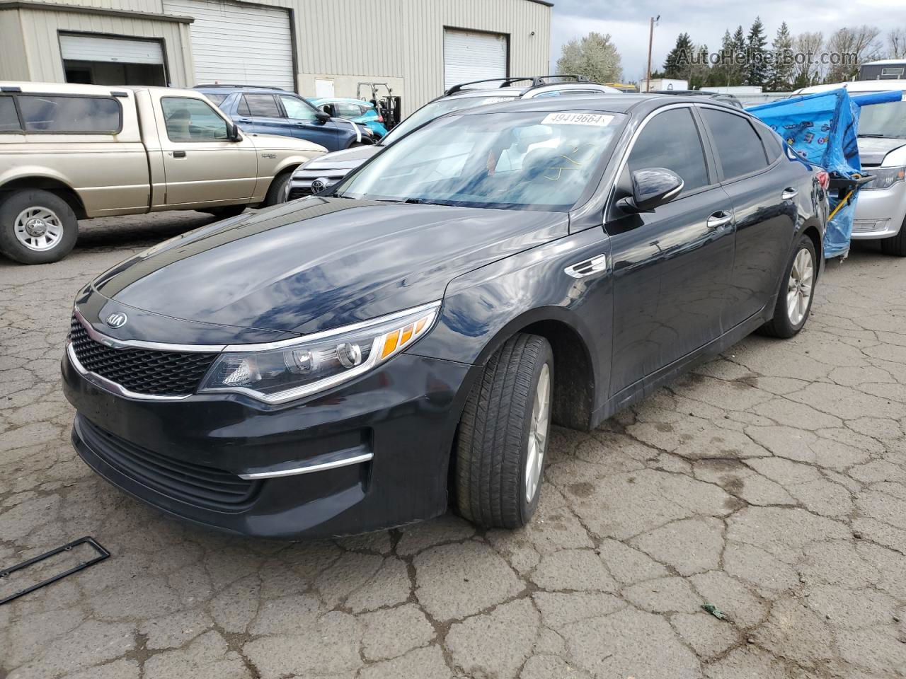 2018 Kia Optima Lx Black vin: 5XXGT4L3XJG254821