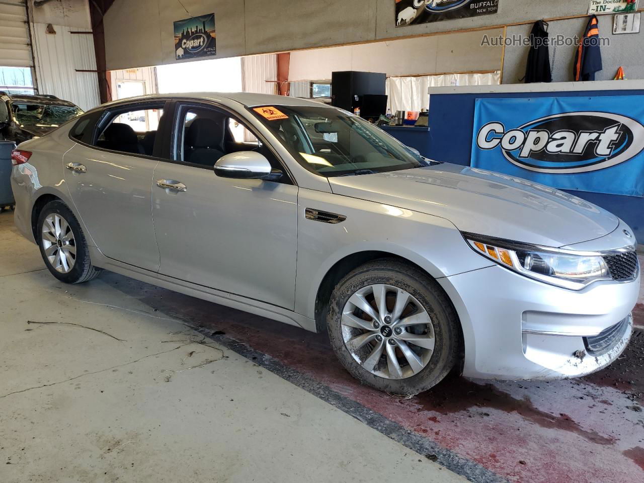 2018 Kia Optima Lx Silver vin: 5XXGT4L3XJG268993