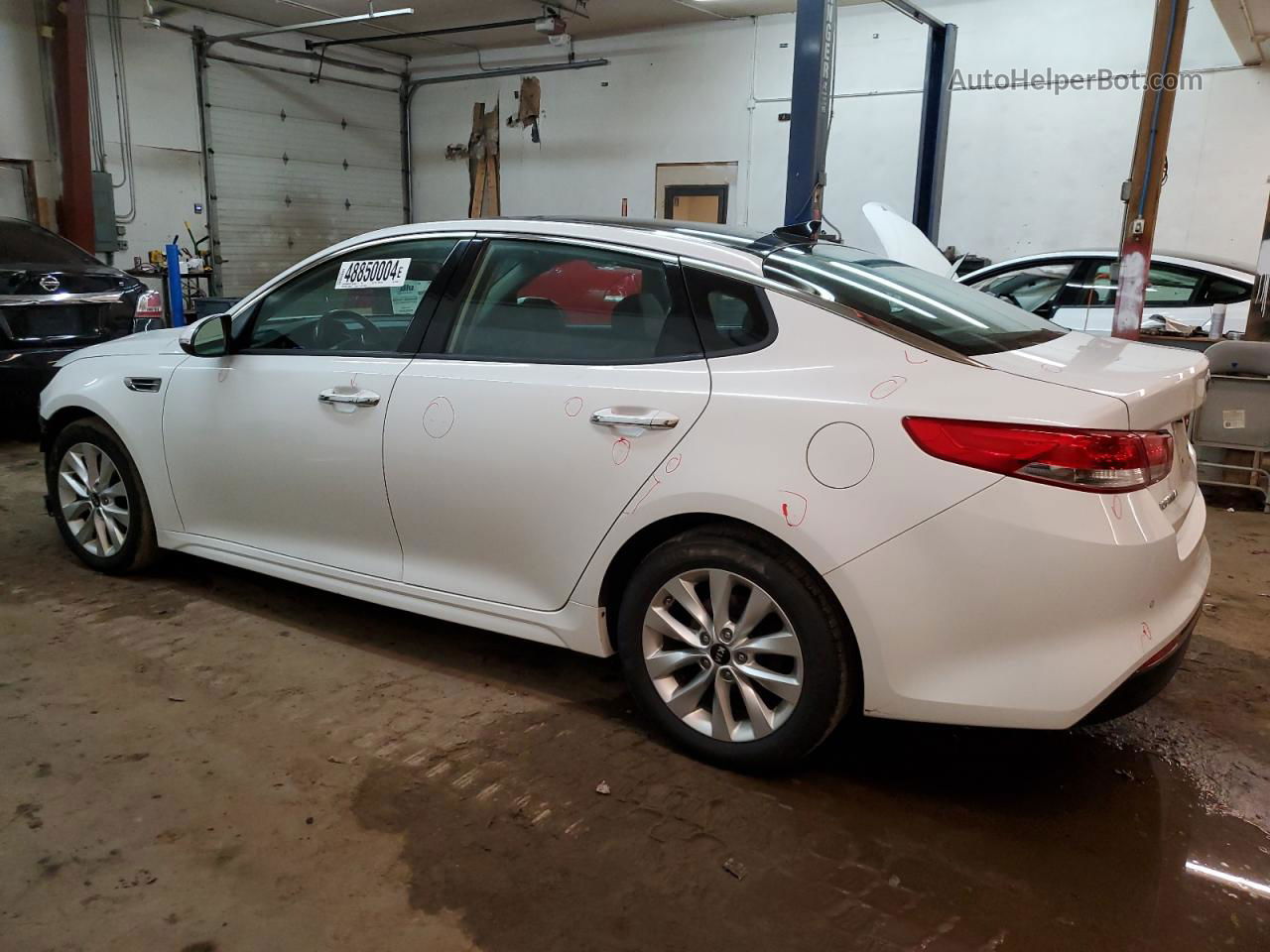 2016 Kia Optima Ex White vin: 5XXGU4L32GG069930