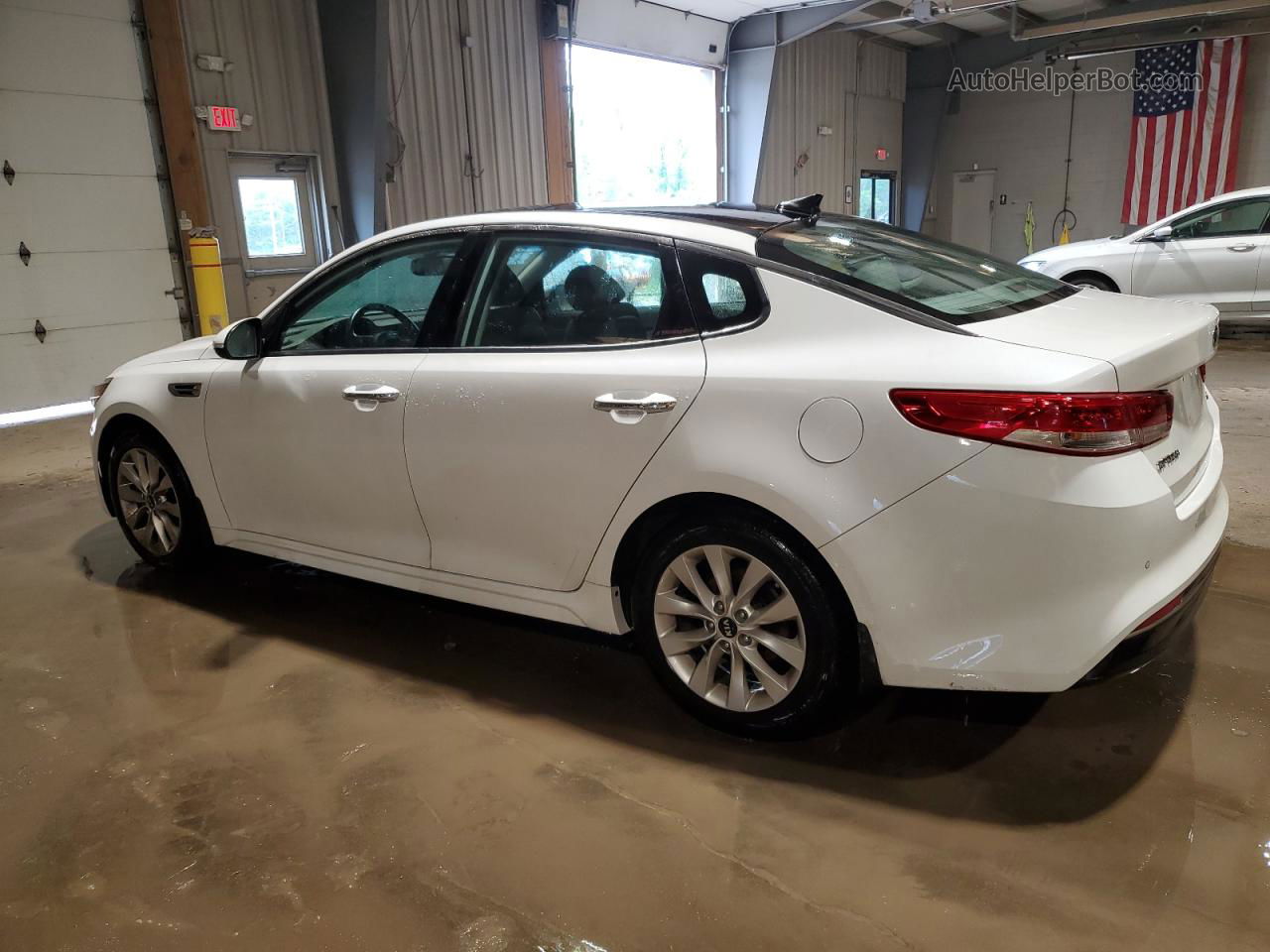 2016 Kia Optima Ex White vin: 5XXGU4L32GG103381