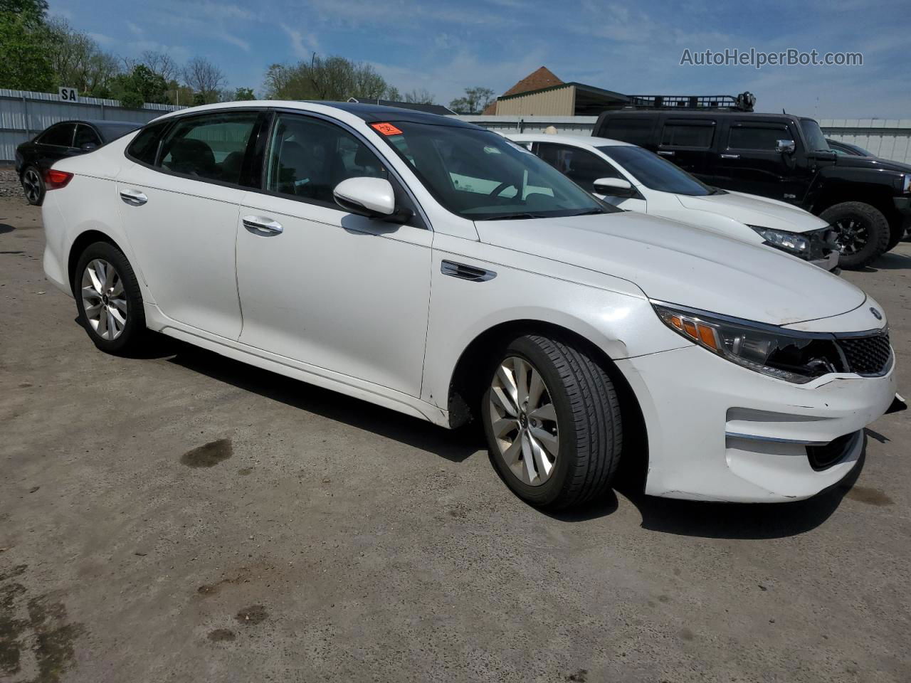 2018 Kia Optima Ex White vin: 5XXGU4L34JG220287