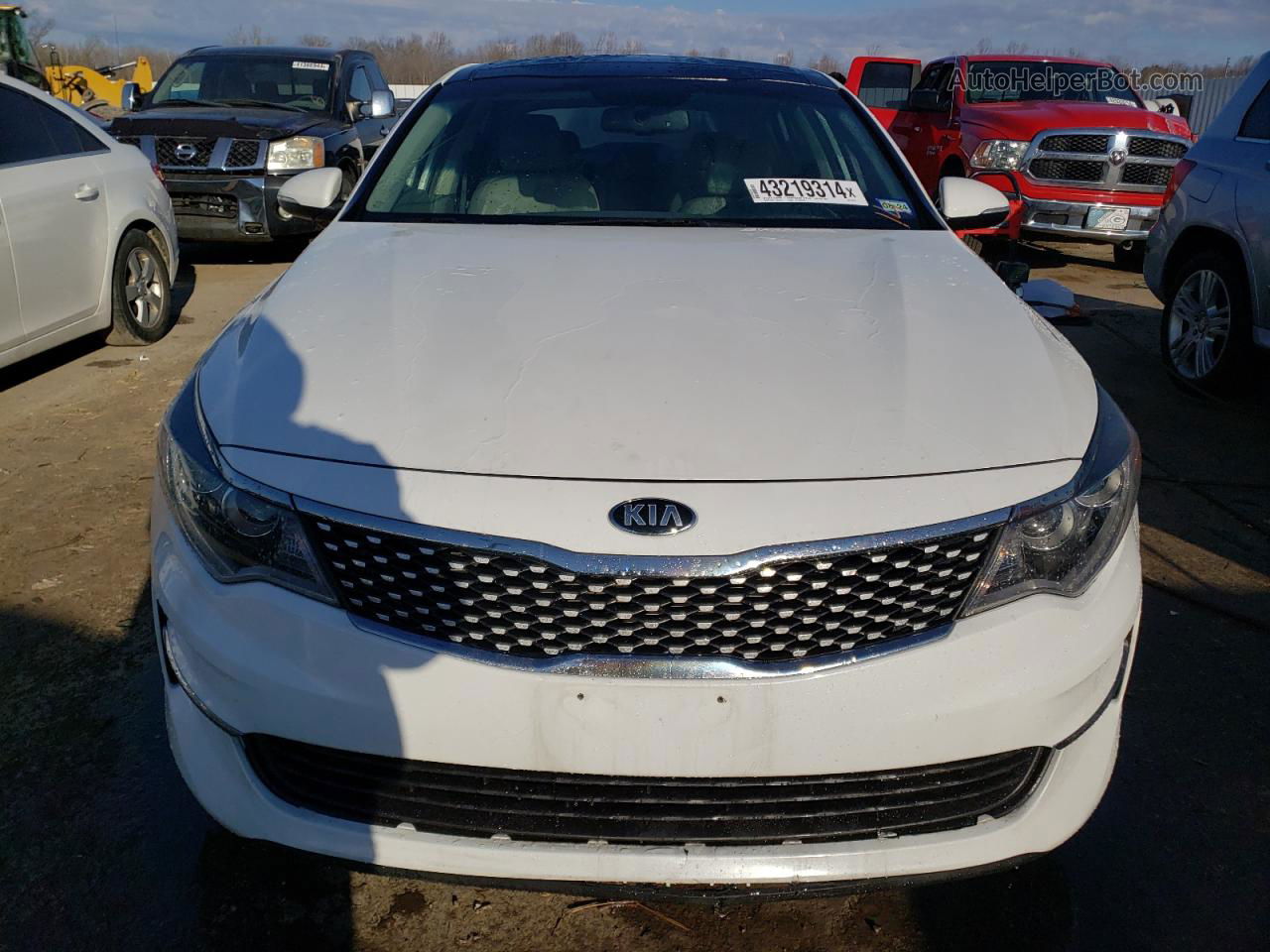 2016 Kia Optima Ex Белый vin: 5XXGU4L35GG012217