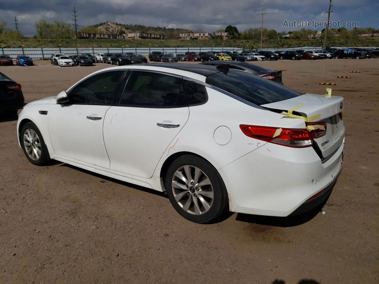 2016 Kia Optima Ex White vin: 5XXGU4L37GG027172