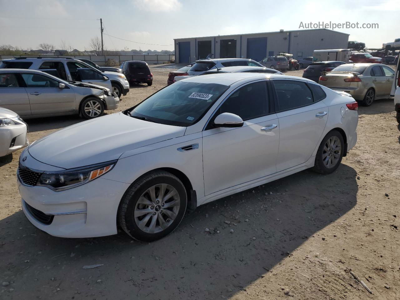 2017 Kia Optima Ex White vin: 5XXGU4L37HG164002