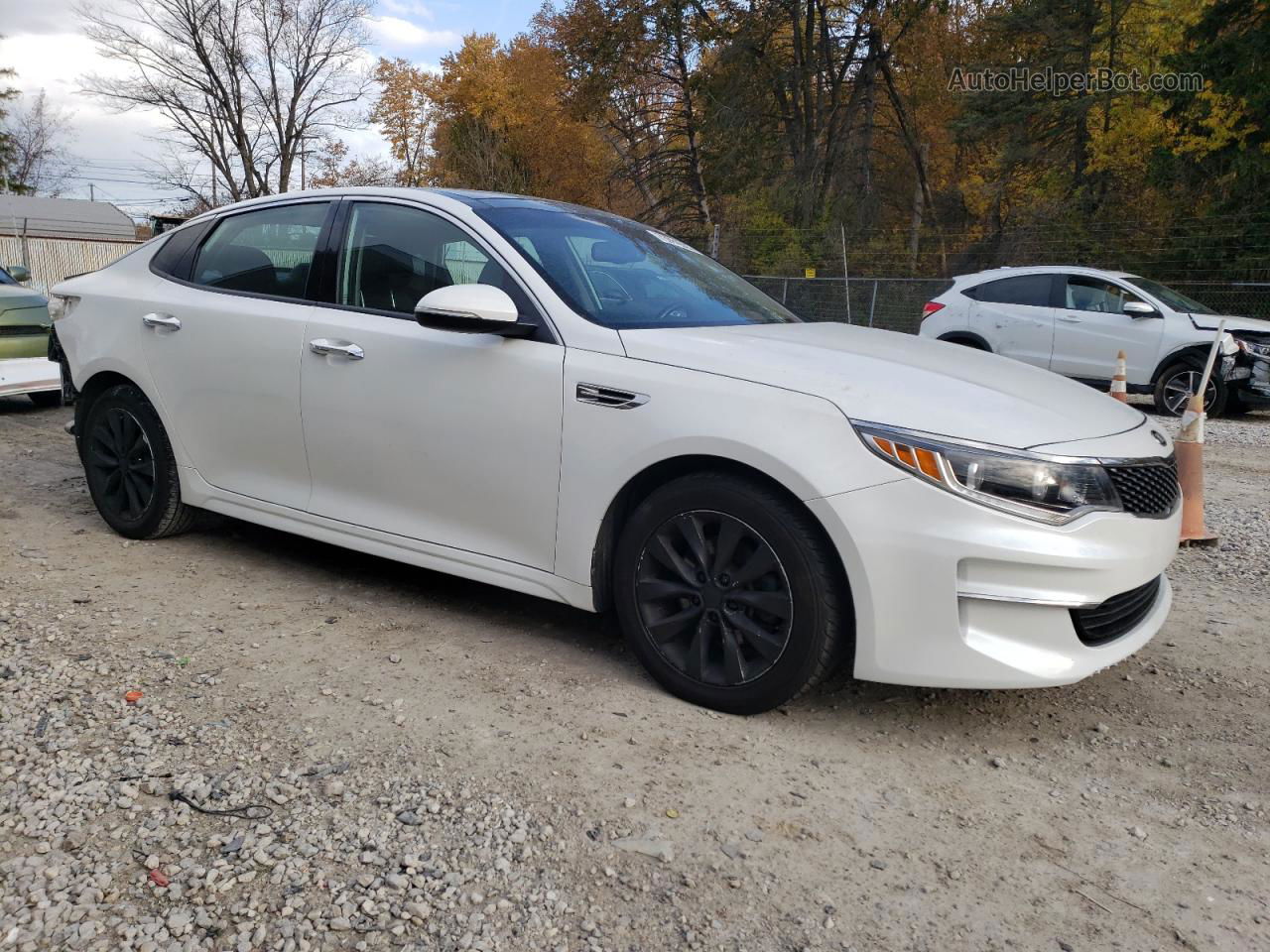 2016 Kia Optima Ex White vin: 5XXGU4L38GG095027