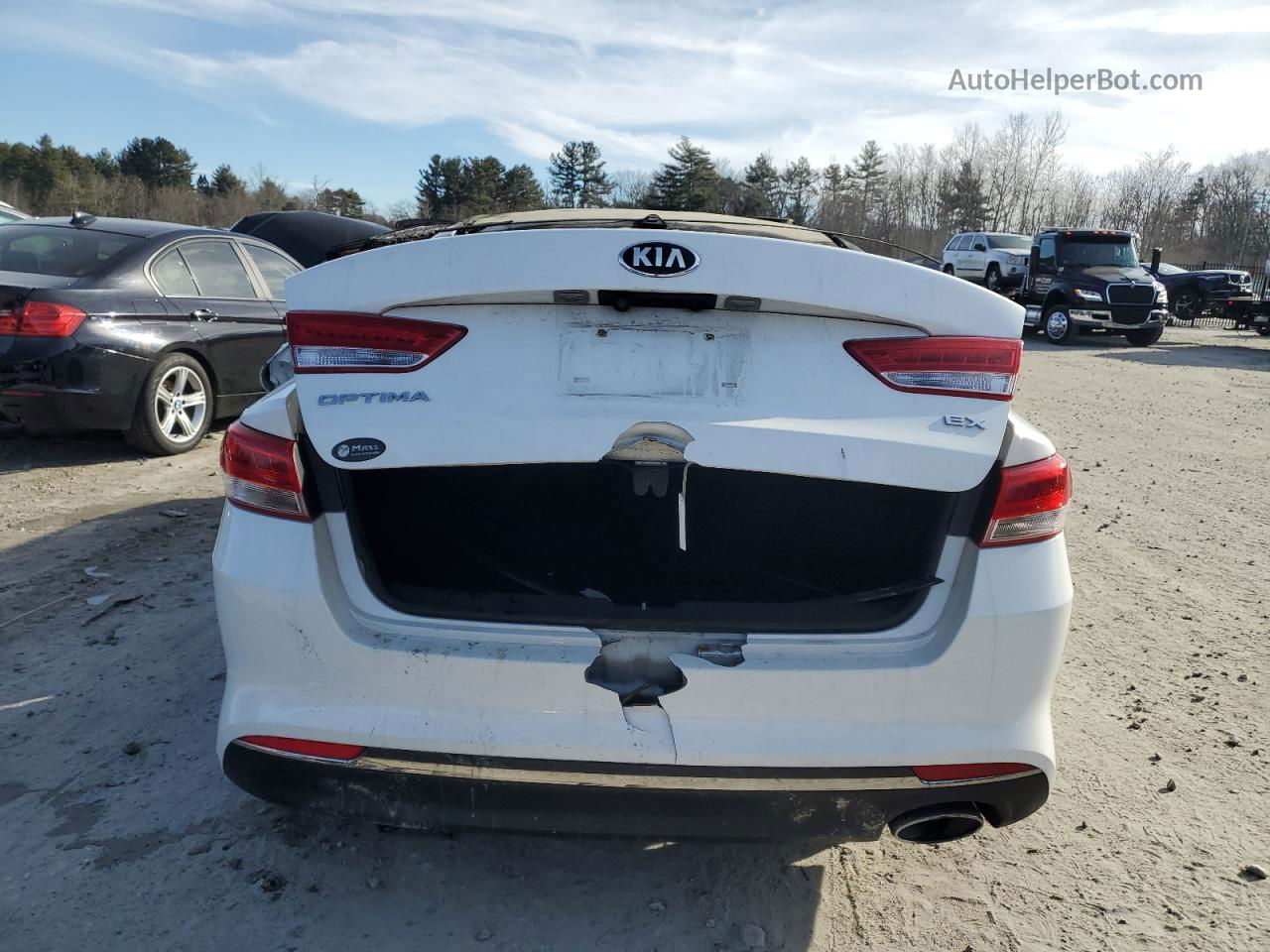 2017 Kia Optima Ex White vin: 5XXGU4L39HG143619