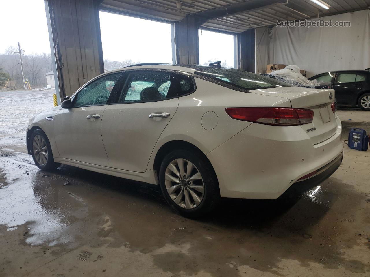 2017 Kia Optima Ex White vin: 5XXGU4L39HG157715