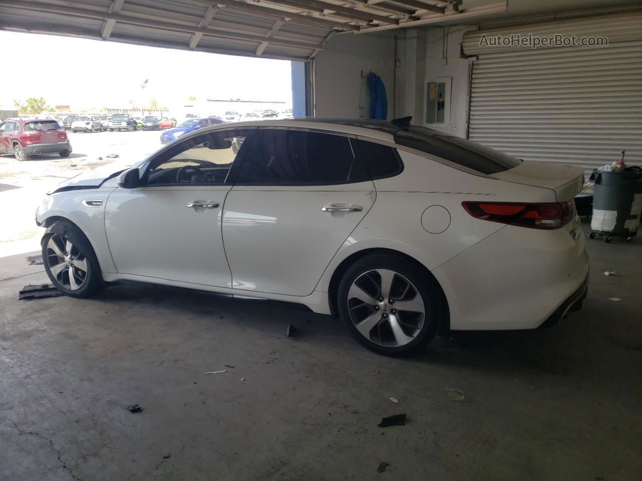 2018 Kia Optima Sx White vin: 5XXGW4L20JG231689