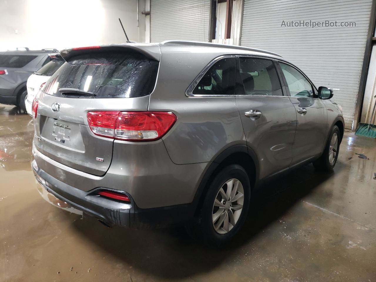 2017 Kia Sorento Lx Silver vin: 5XYPG4A30HG296962