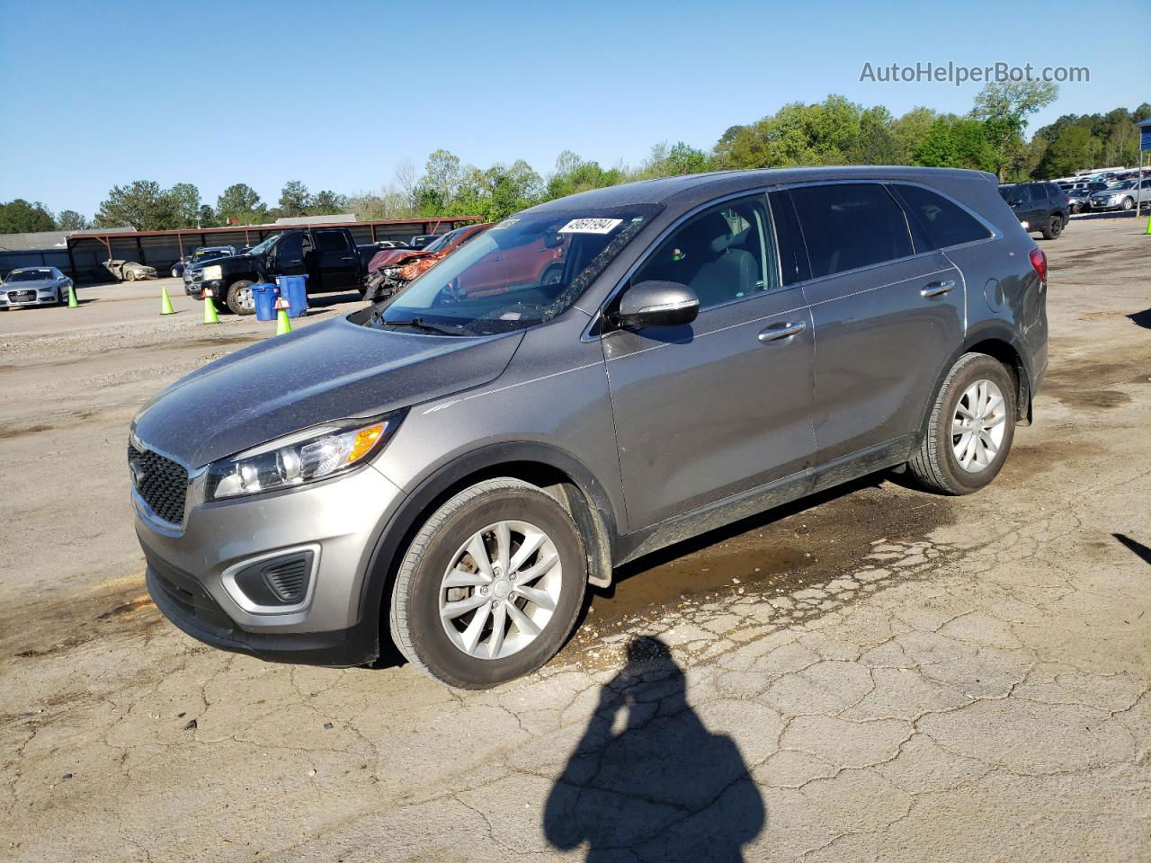 2018 Kia Sorento Lx Gray vin: 5XYPG4A30JG415177