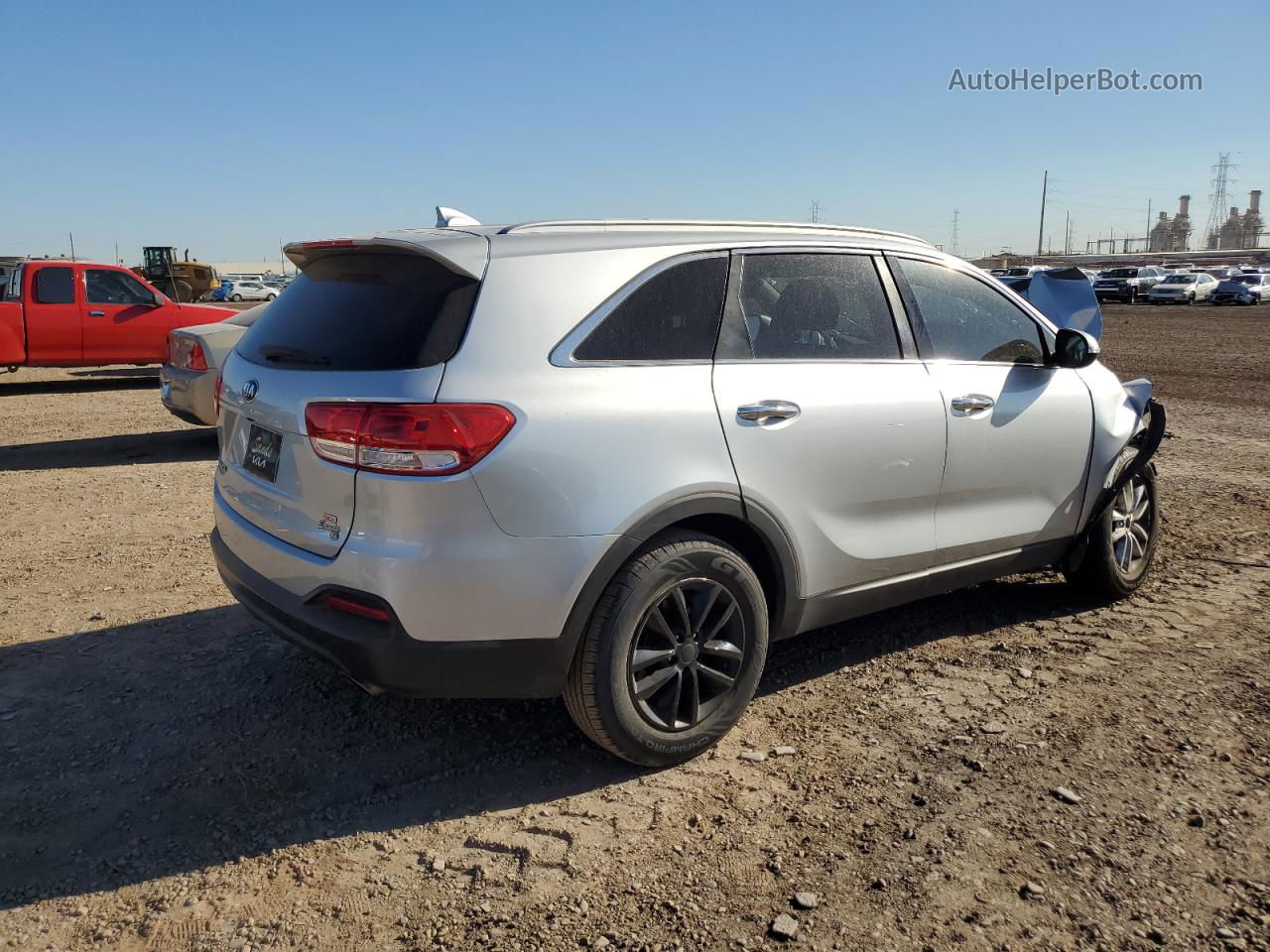 2018 Kia Sorento Lx Silver vin: 5XYPG4A31JG347133