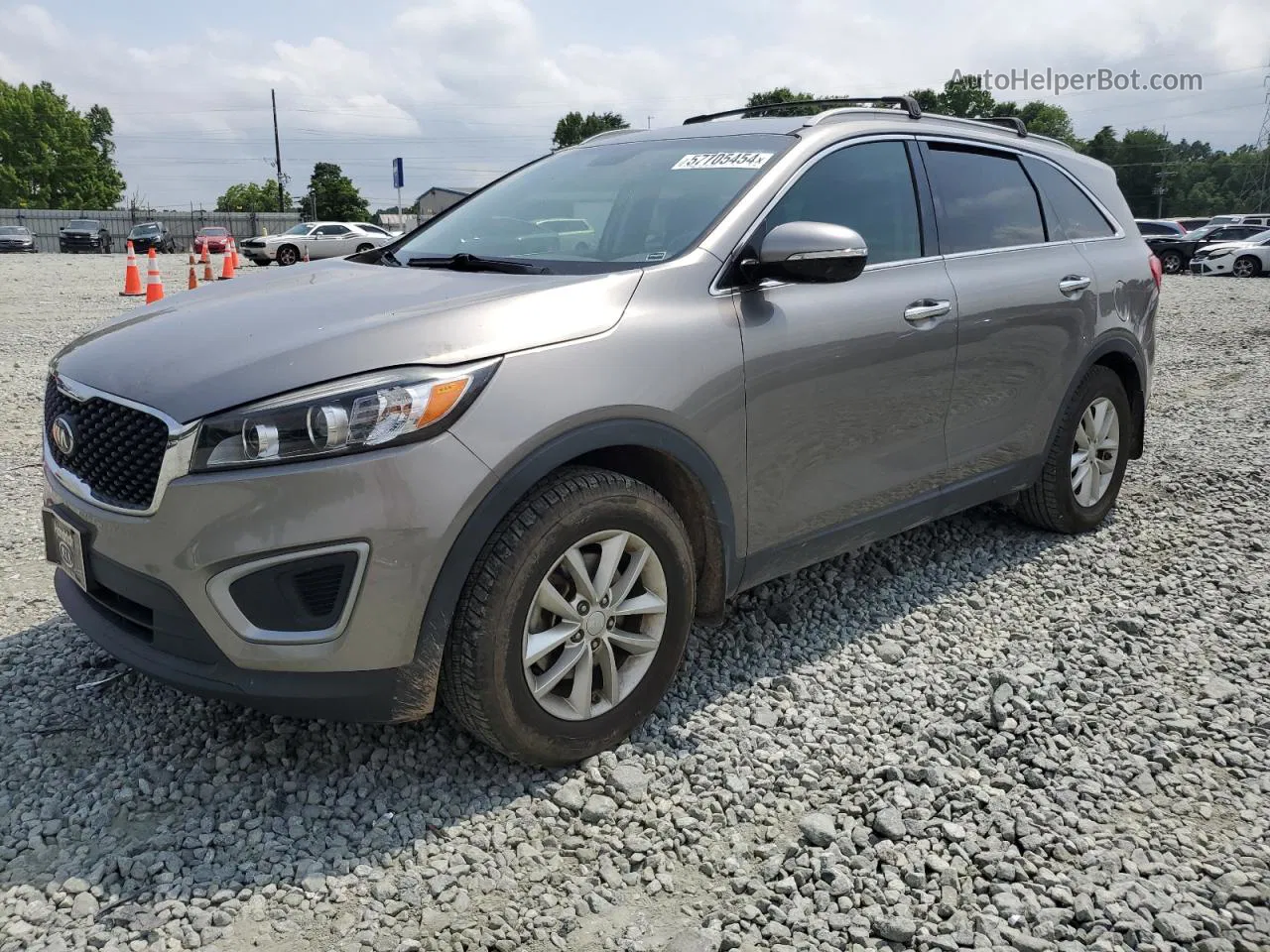 2017 Kia Sorento Lx Gray vin: 5XYPG4A32HG211409