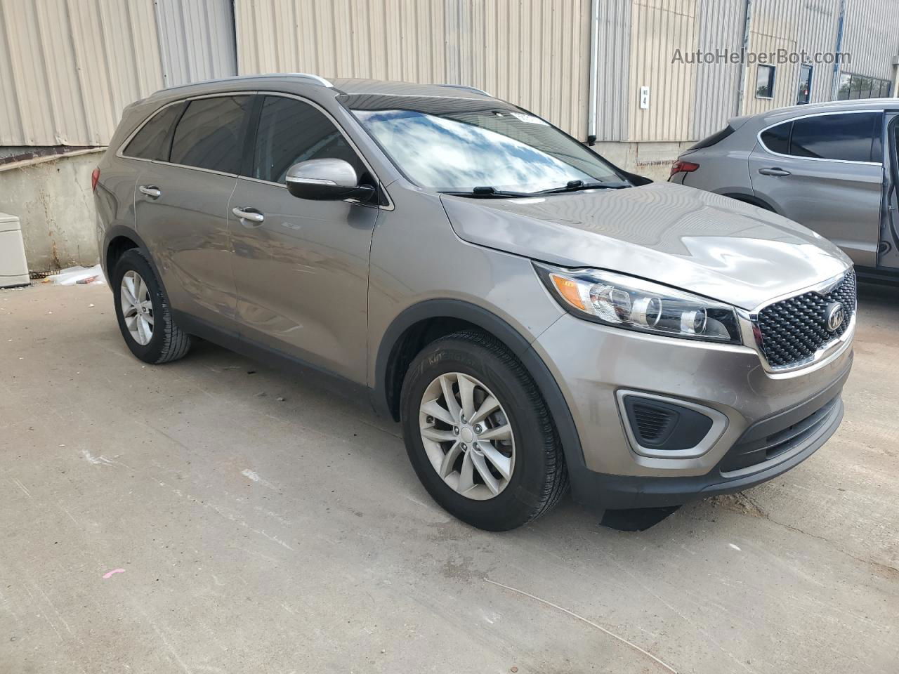 2017 Kia Sorento Lx Gray vin: 5XYPG4A32HG263266