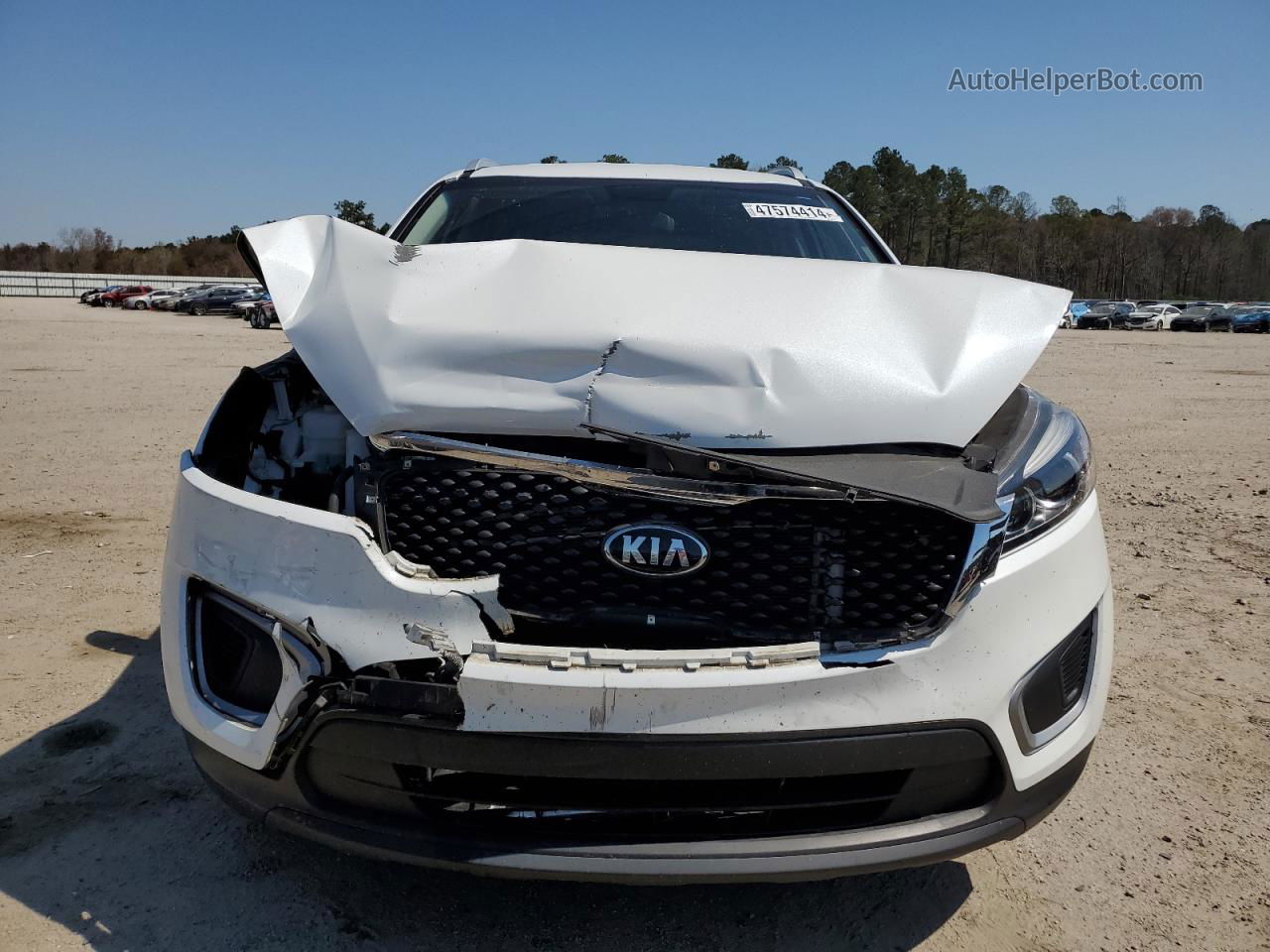 2018 Kia Sorento Lx White vin: 5XYPG4A32JG402706