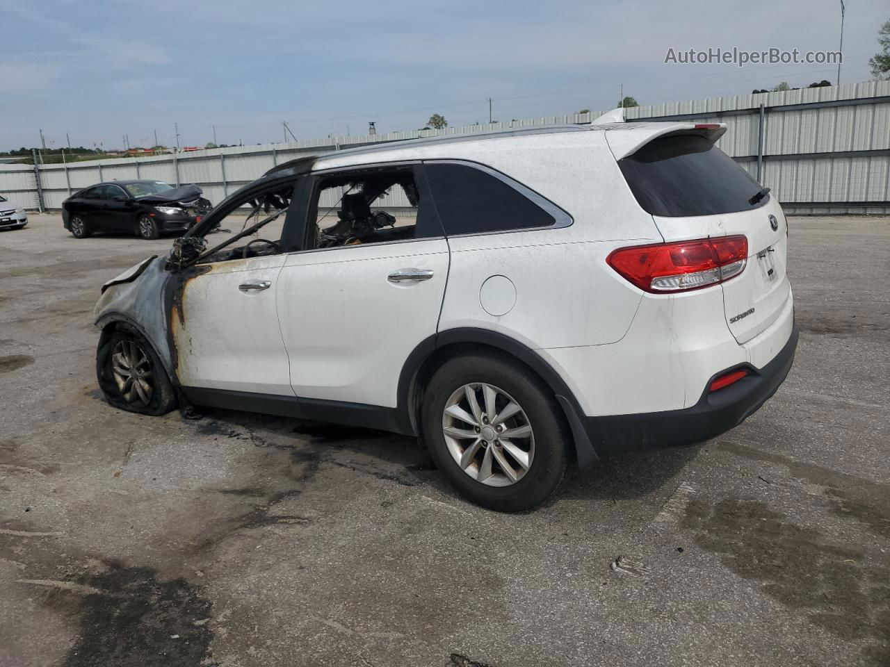 2018 Kia Sorento Lx White vin: 5XYPG4A32JG408988