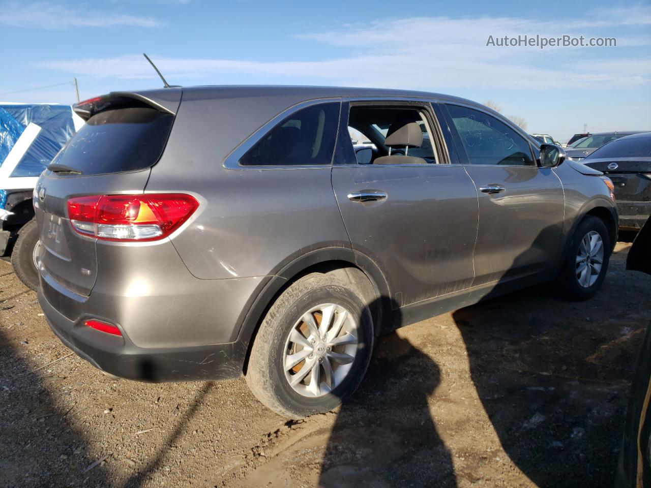 2018 Kia Sorento Lx Silver vin: 5XYPG4A32JG431753