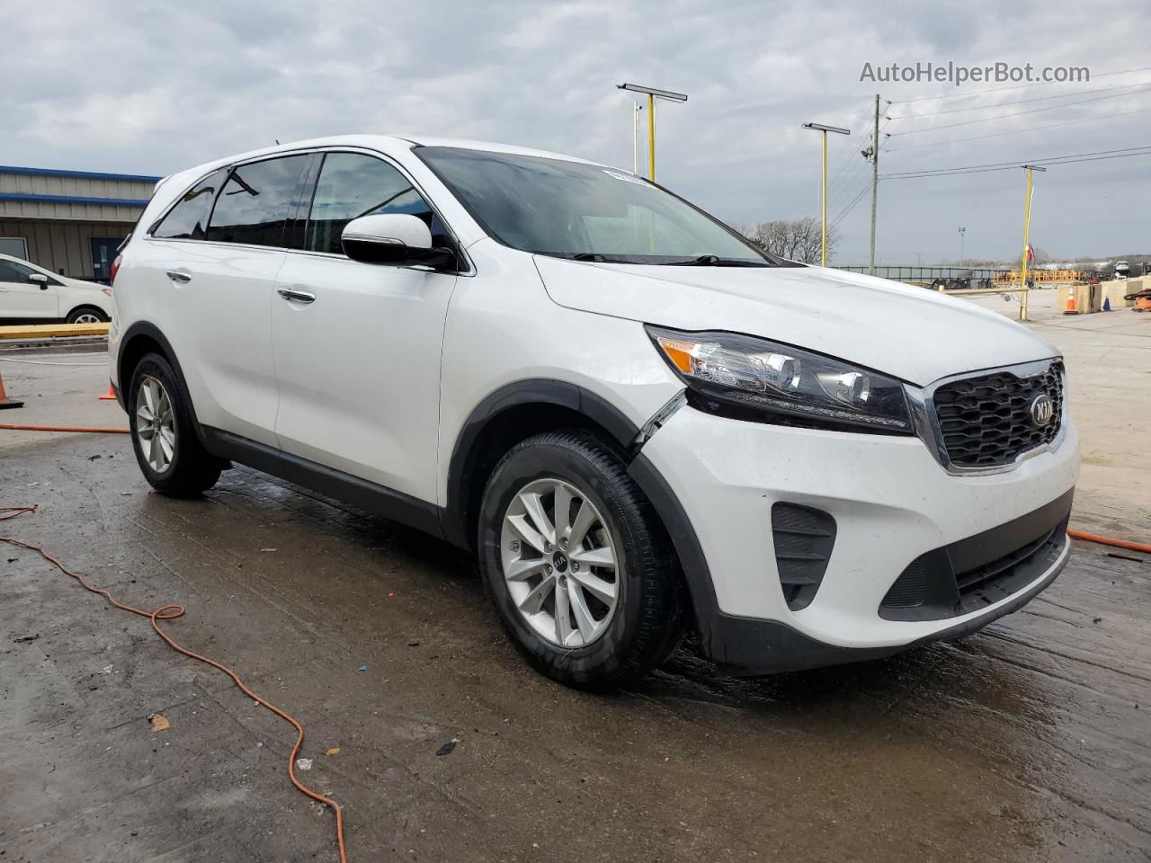 2020 Kia Sorento L White vin: 5XYPG4A32LG632345