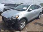 2017 Kia Sorento 2.4l Lx Серебряный vin: 5XYPG4A33HG244192