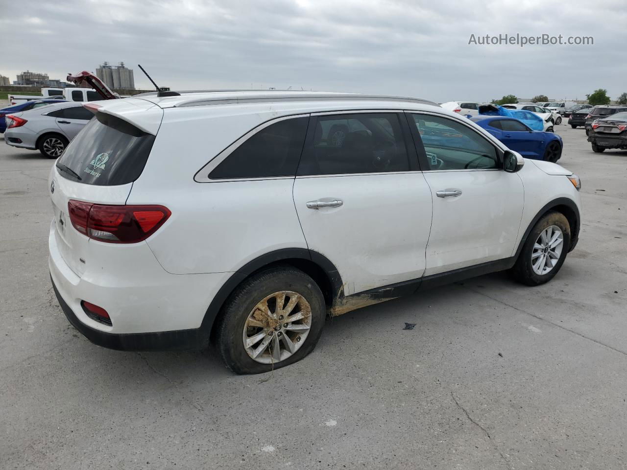 2020 Kia Sorento L White vin: 5XYPG4A33LG688357