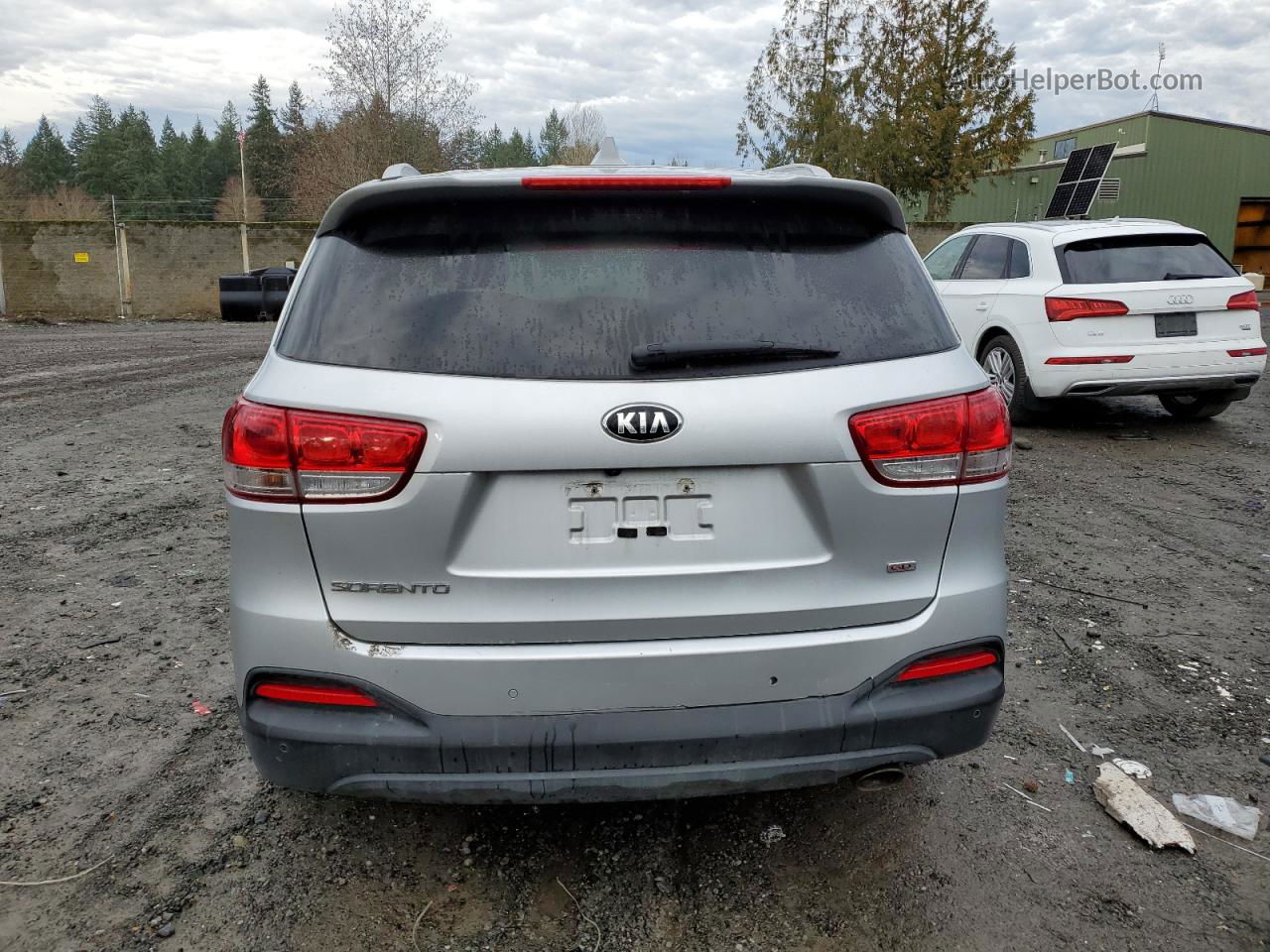 2018 Kia Sorento Lx Silver vin: 5XYPG4A34JG338510