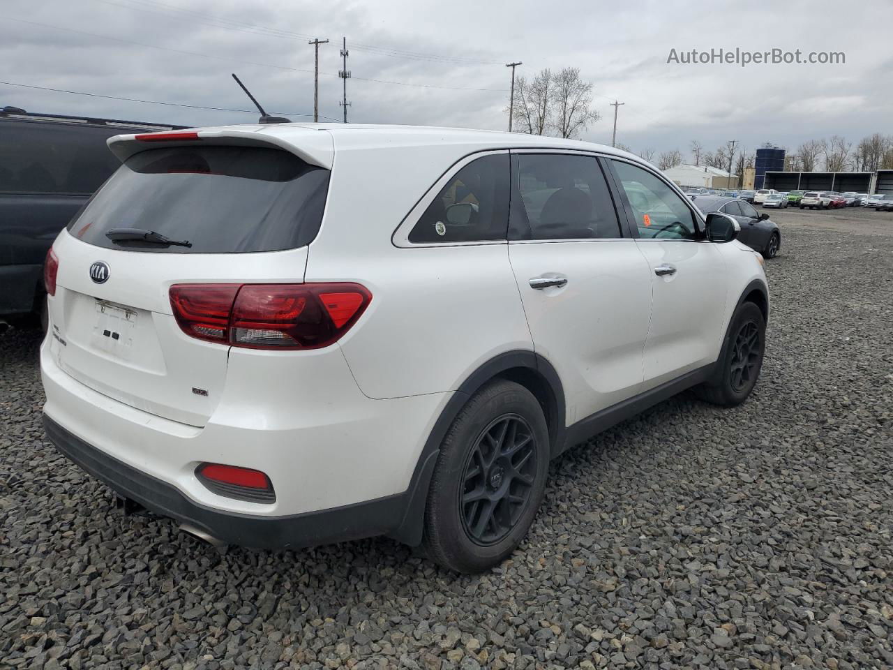 2020 Kia Sorento L White vin: 5XYPG4A34LG678307