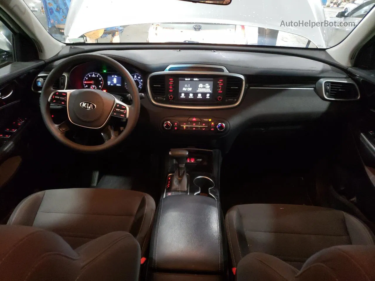 2020 Kia Sorento L Серебряный vin: 5XYPG4A35LG695407