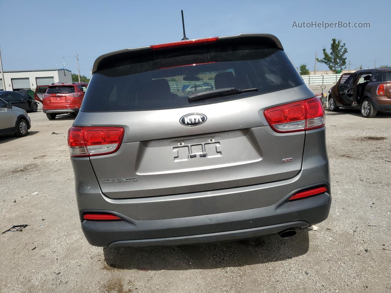 2017 Kia Sorento Lx Silver vin: 5XYPG4A37HG258015