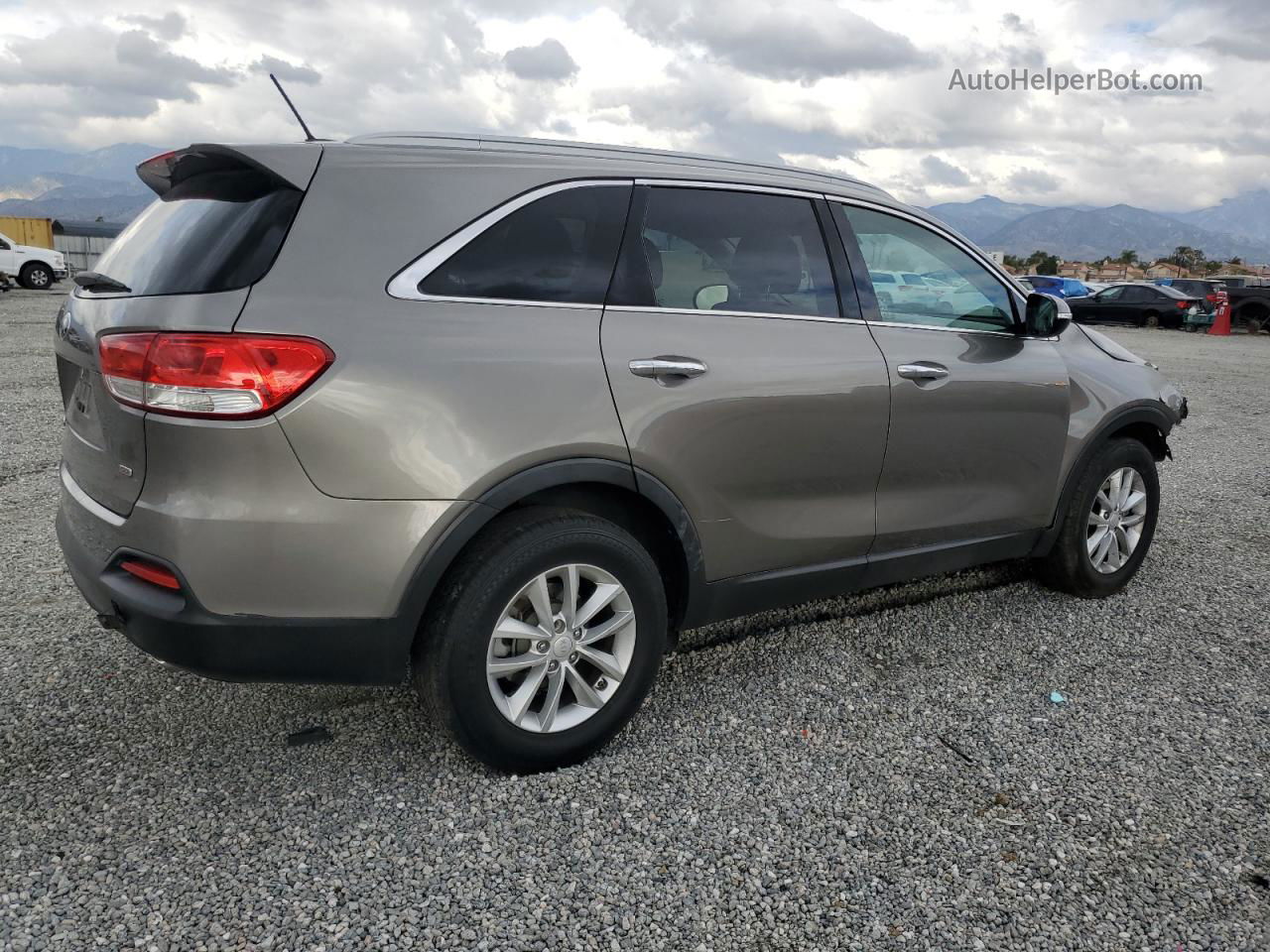 2017 Kia Sorento Lx Gray vin: 5XYPG4A37HG263909