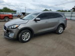 2017 Kia Sorento Lx Серый vin: 5XYPG4A37HG264722