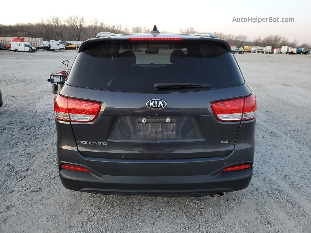 2018 Kia Sorento Lx Gray vin: 5XYPG4A37JG343197