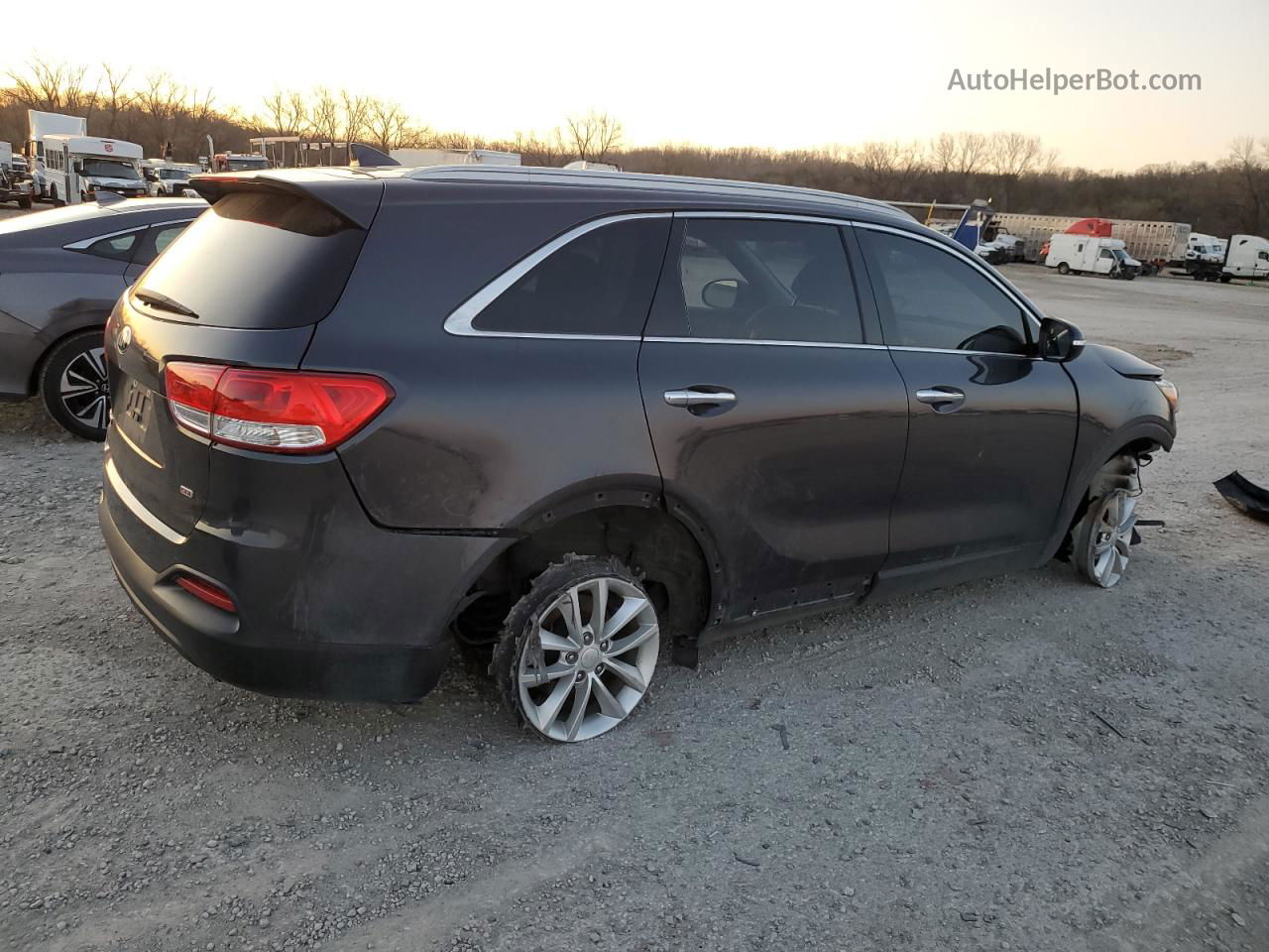 2018 Kia Sorento Lx Gray vin: 5XYPG4A37JG343197