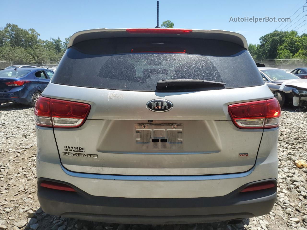 2018 Kia Sorento Lx Silver vin: 5XYPG4A37JG418819