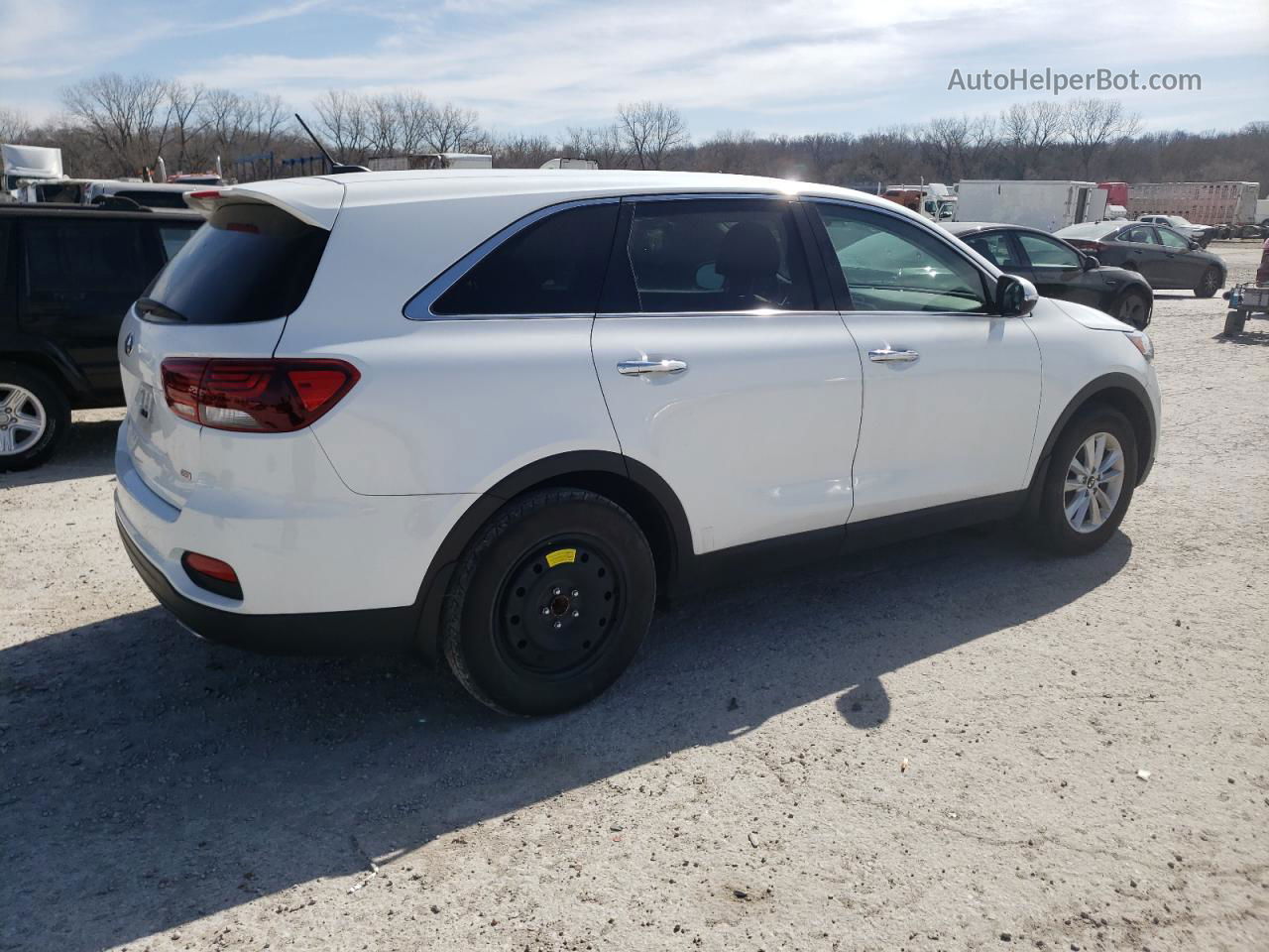 2020 Kia Sorento L White vin: 5XYPG4A37LG711218