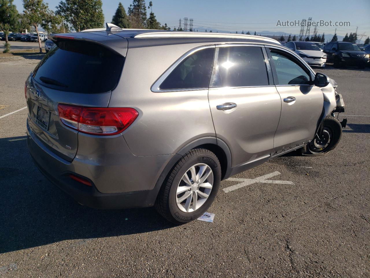 2018 Kia Sorento Lx Gray vin: 5XYPG4A38JG364429