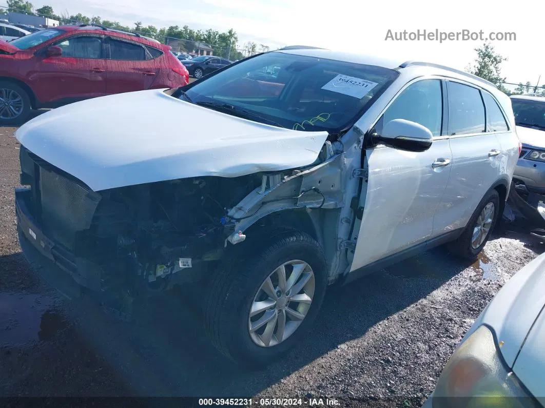 2018 Kia Sorento 2.4l Lx White vin: 5XYPG4A38JG421177