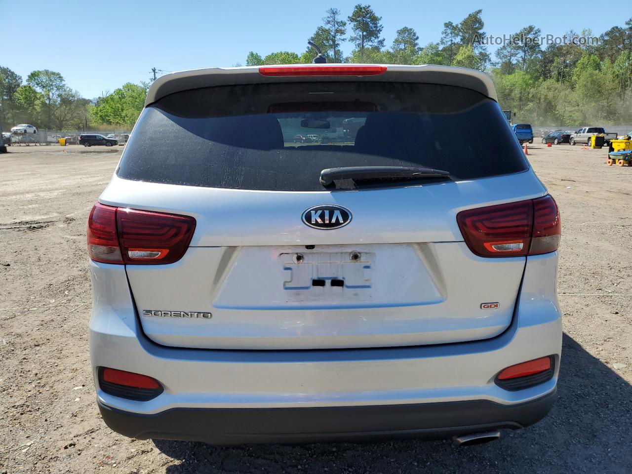 2020 Kia Sorento L Silver vin: 5XYPG4A38LG657055