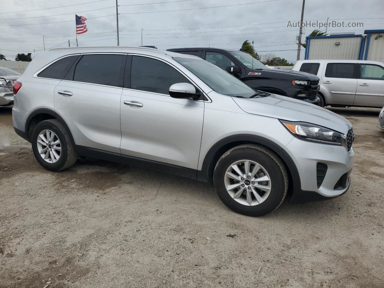 2020 Kia Sorento L Silver vin: 5XYPG4A38LG706979