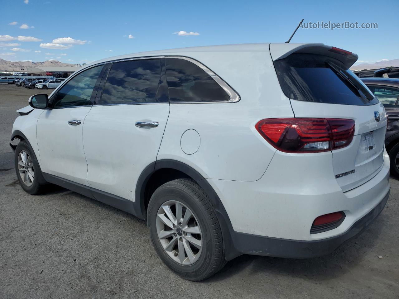 2020 Kia Sorento L White vin: 5XYPG4A38LG708781