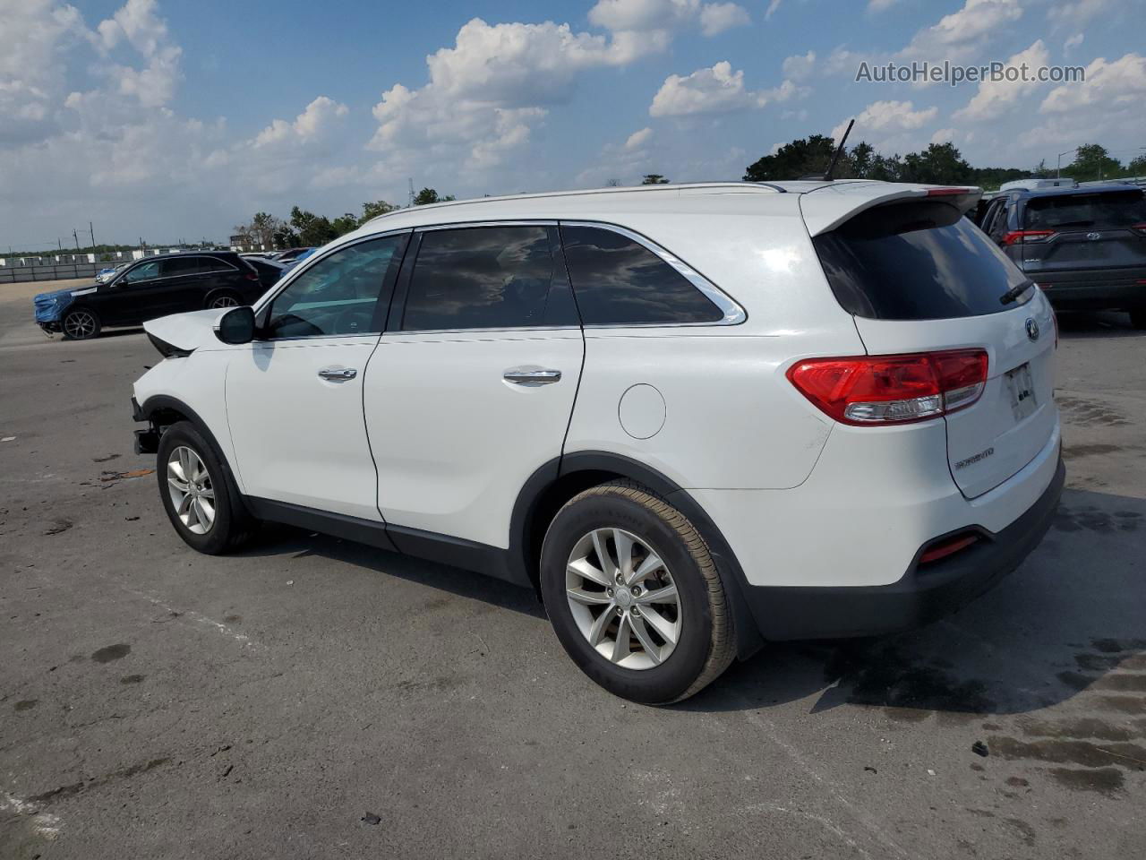 2017 Kia Sorento Lx White vin: 5XYPG4A39HG196861