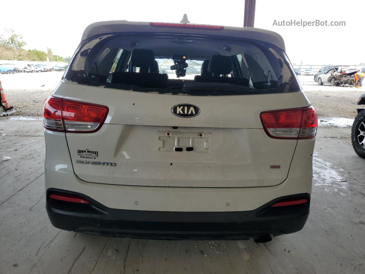 2017 Kia Sorento Lx White vin: 5XYPG4A39HG270392