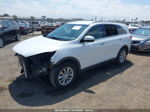 2018 Kia Sorento 2.4l Lx White vin: 5XYPG4A39JG339443