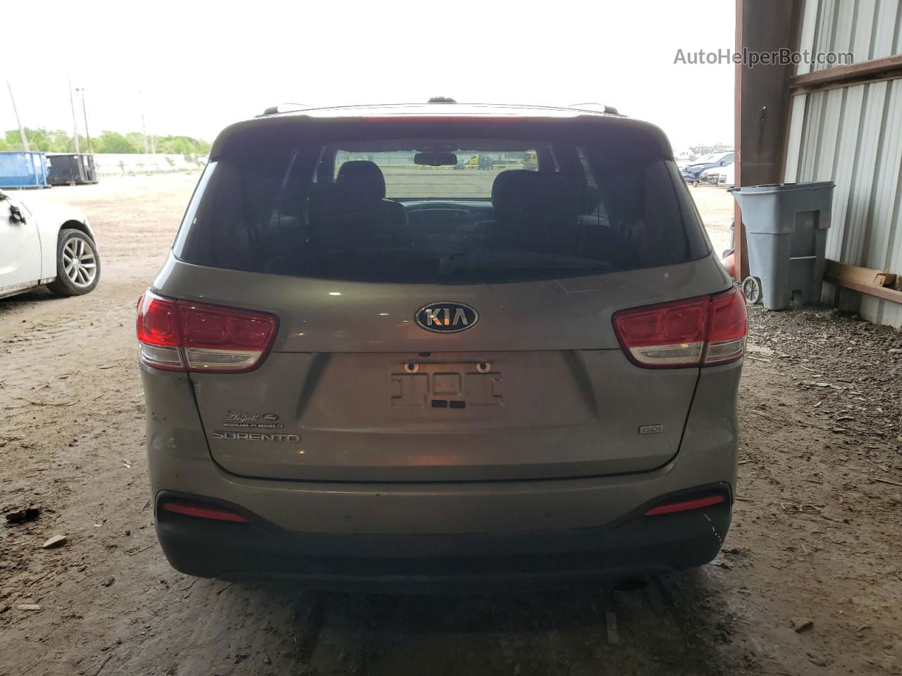 2018 Kia Sorento Lx Silver vin: 5XYPG4A39JG426713